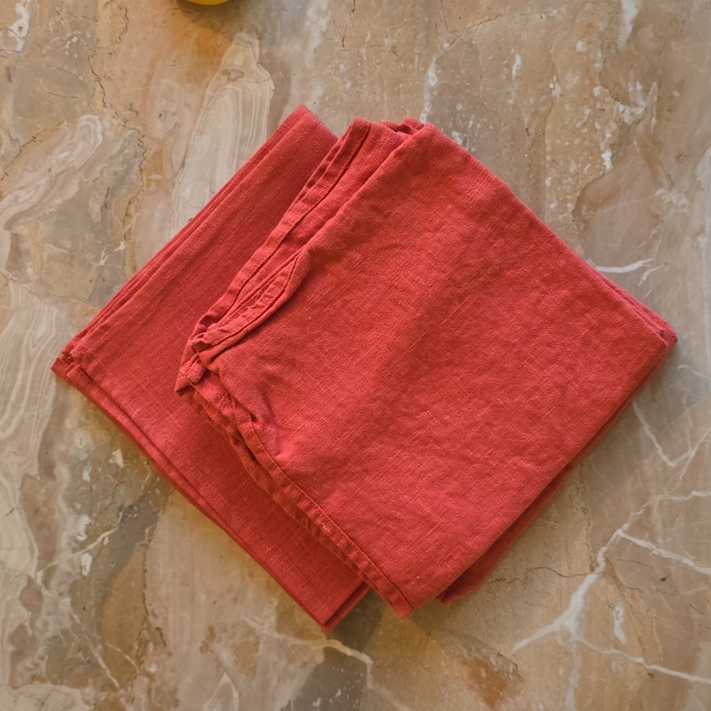 6 Linen Dinner Napkins - Picture 2 of 2